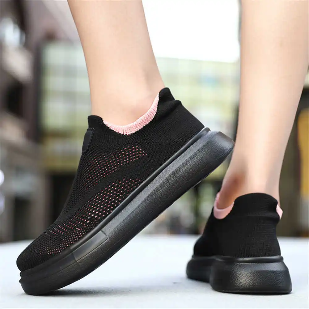 Asian Street Fashion Girls - Plattform Strümpfe braune Schuhe für Frau