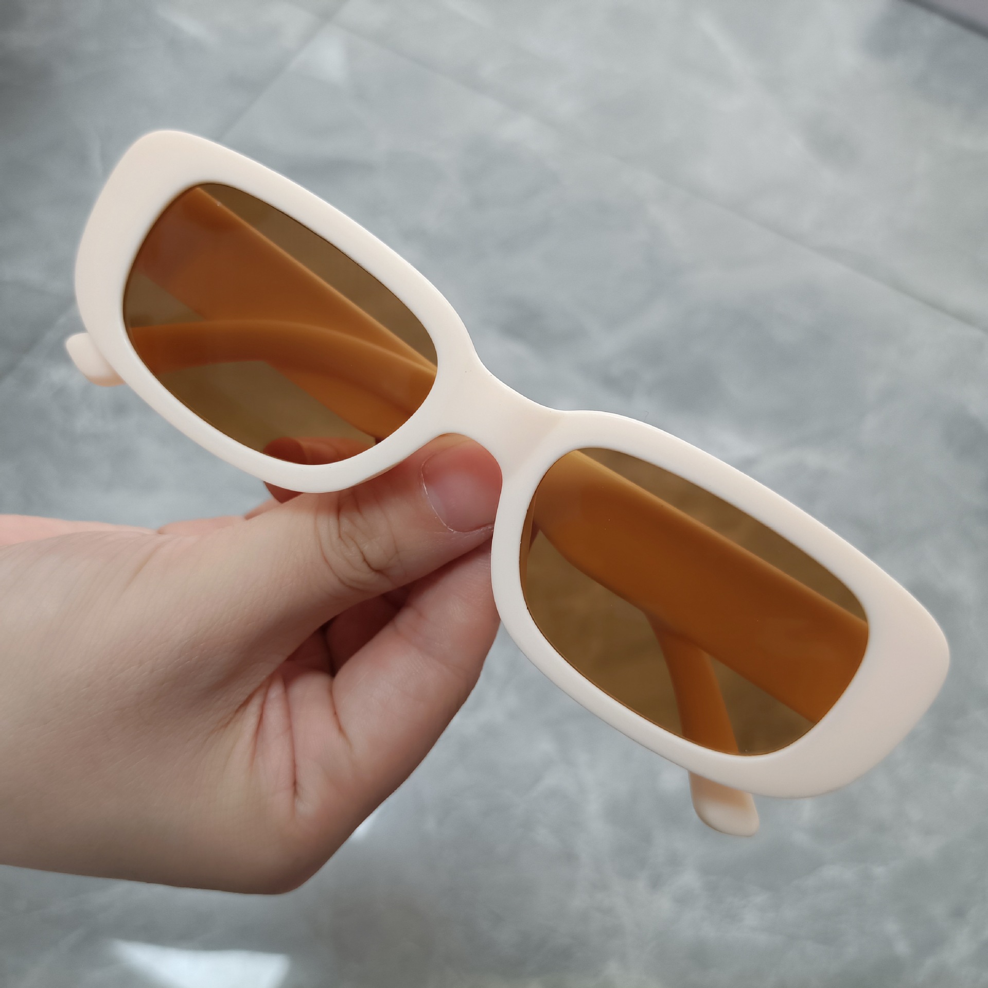 Neue kleine rechteckige sonnen – Street Fashion Photo Bewertung und Preis