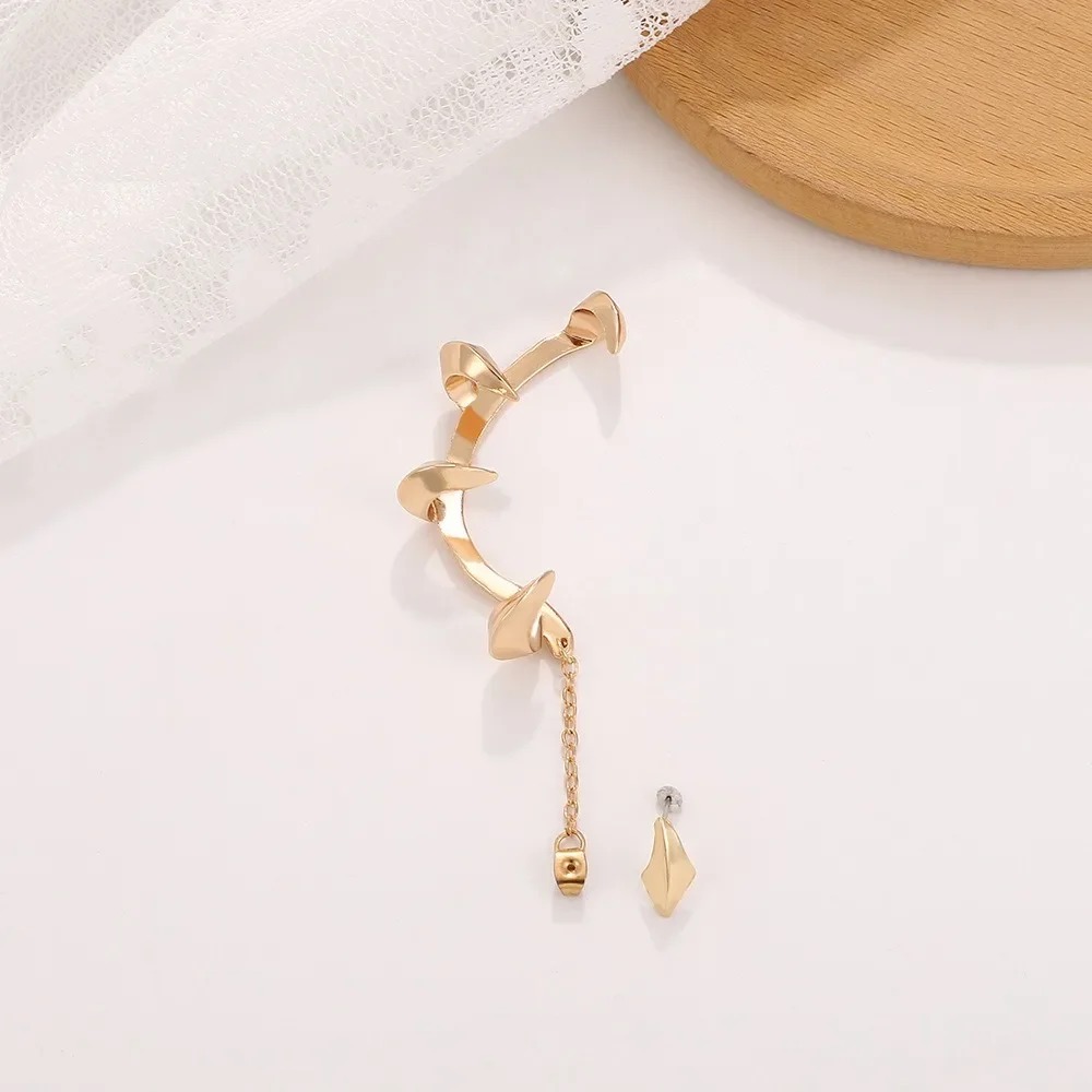 Dunkler Dämon Scharfe Zähne Oh – Street Fashion Earrings Bewertung und Preis