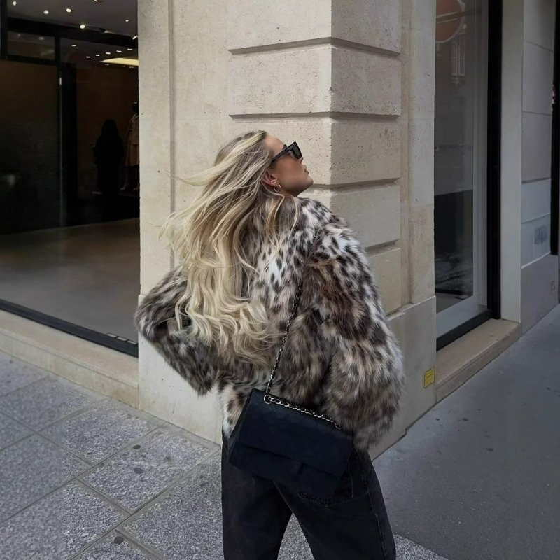 Europäische Modische Damenklei – Street Fashion Europe Bewertung und Preis