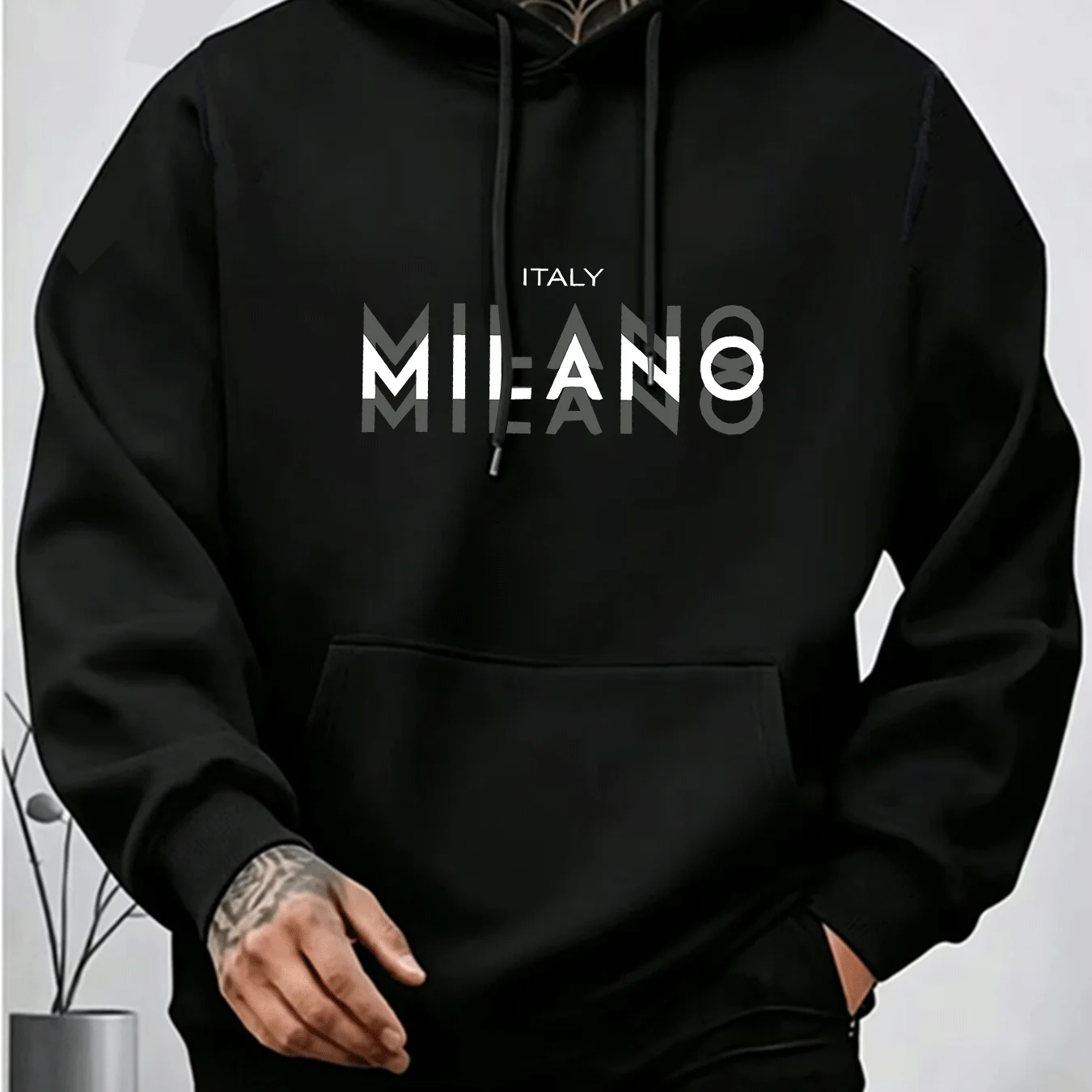 Herren-Hoodie mit MILANO-Schri – Street Fashion Milano Bewertung und Preis
